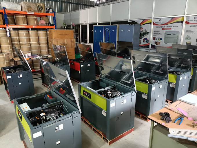 Createc Packing Solutions is a leading Packaging Machine Manufacturer in Coimbatore, India, specializing in innovative, reliable, and cost-effective packing solutions. We design and supply high-performance packaging machines for industries across India, ensuring quality, efficiency, and customer satisfactio